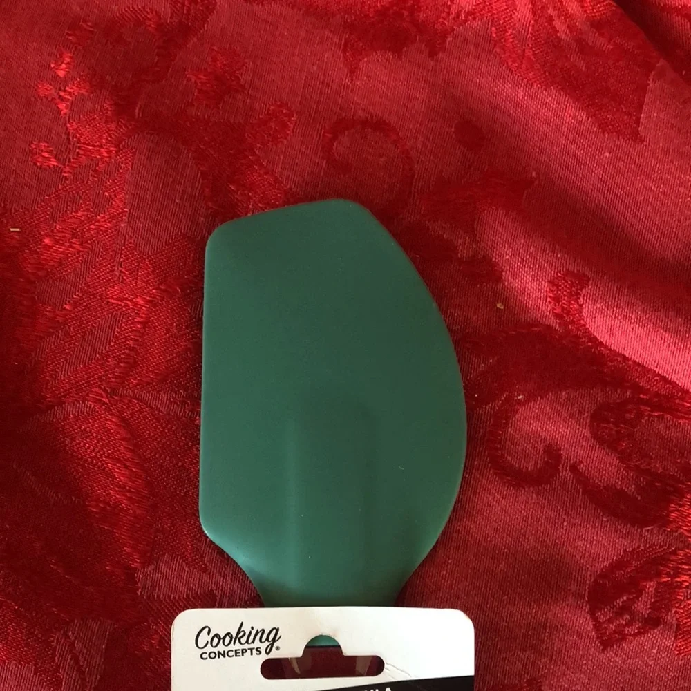 🌵3/$15 Hello Fall blue green silicone baking spatula (see description)